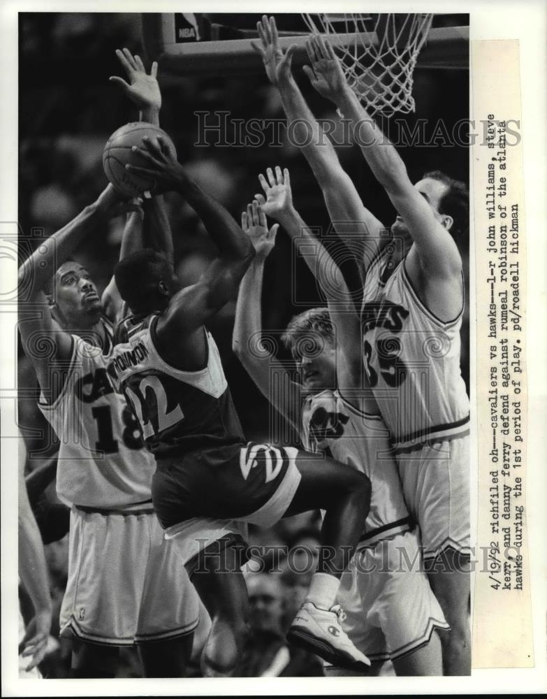 1992 Press Photo Basketball Action Between Cavaliers vs. Atlanta Hawks - Historic Images