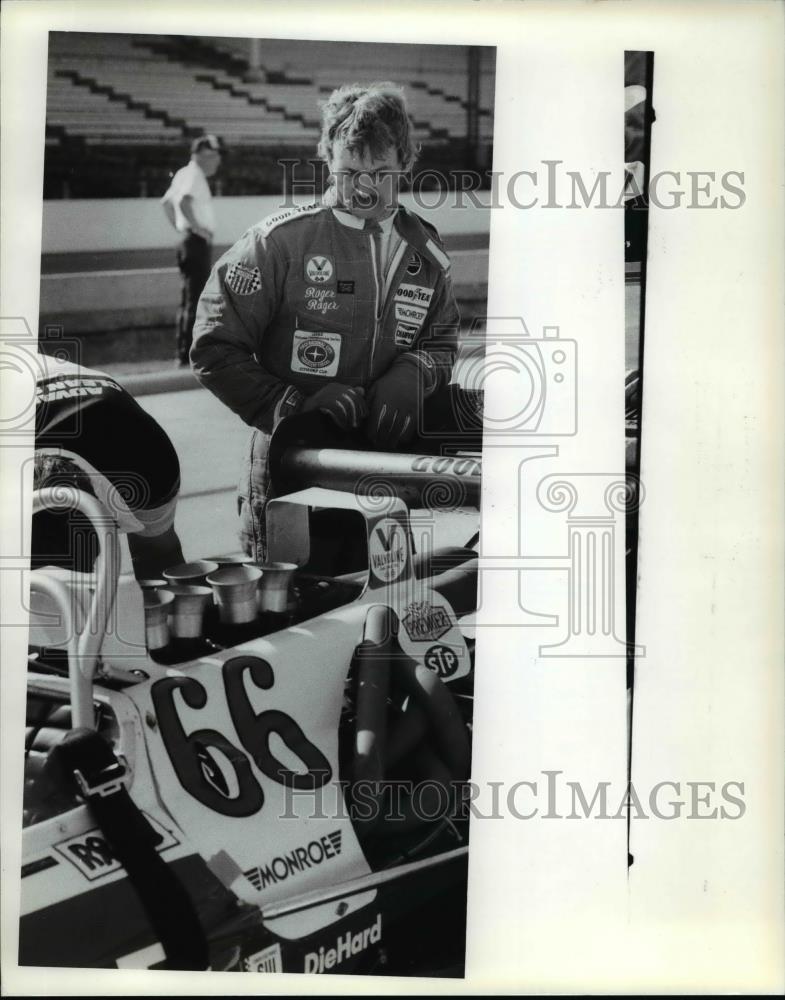 Press Photo Roger Roger with his Advance Clean Sweep Special - cvb70513 - Historic Images