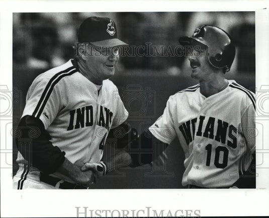 1989 Press Photo Charles Manuel, the tribes hitting coach, and Paul Zuvella - Historic Images
