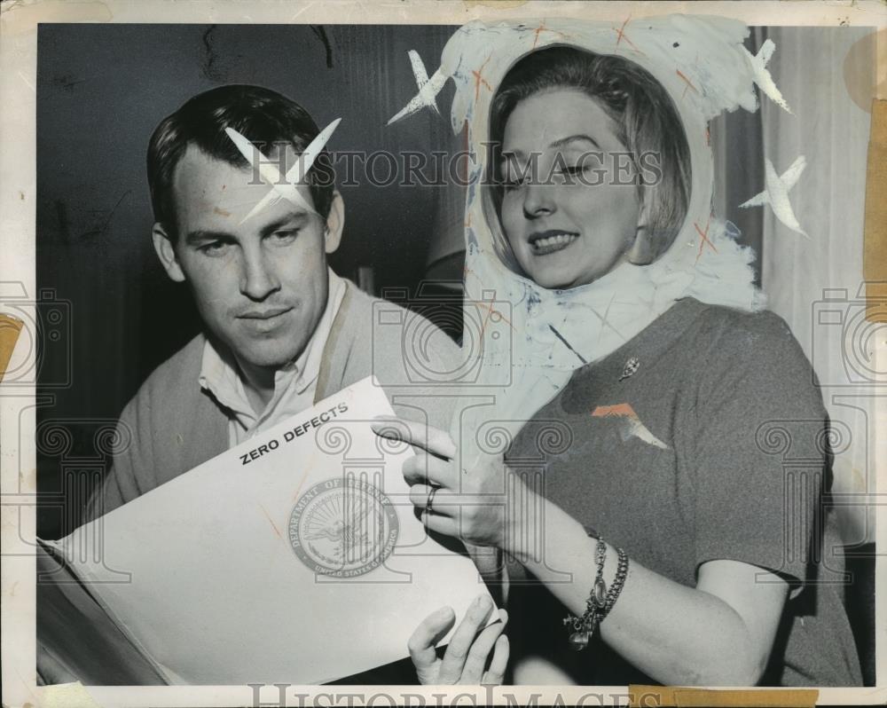 1964 Press Photo Mr. And Mrs. Frank Ryan - cvb71069 - Historic Images