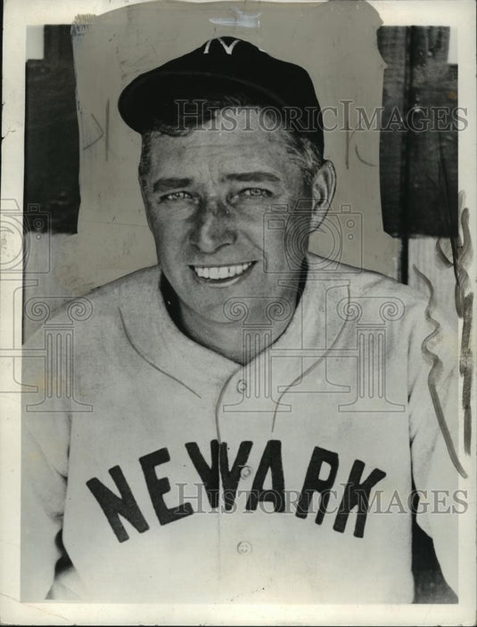 1935 Press Photo Oscar Vitt-Newark Bears of the International League - cvb71589 - Historic Images