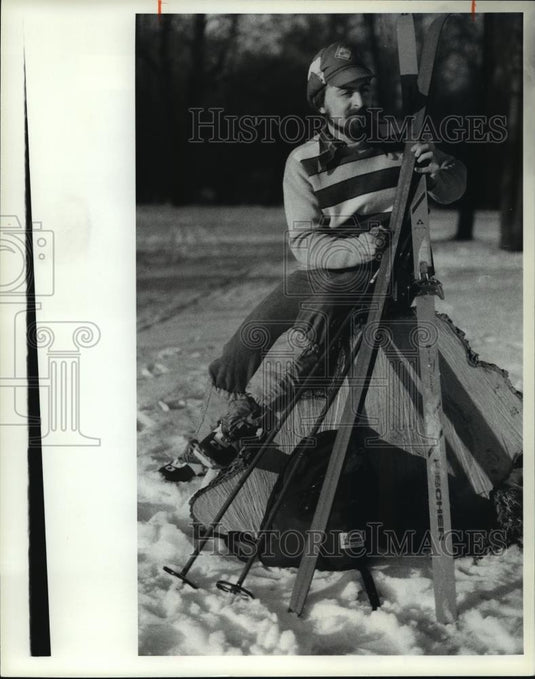 Press Photo Skiing - cvb71707 - Historic Images