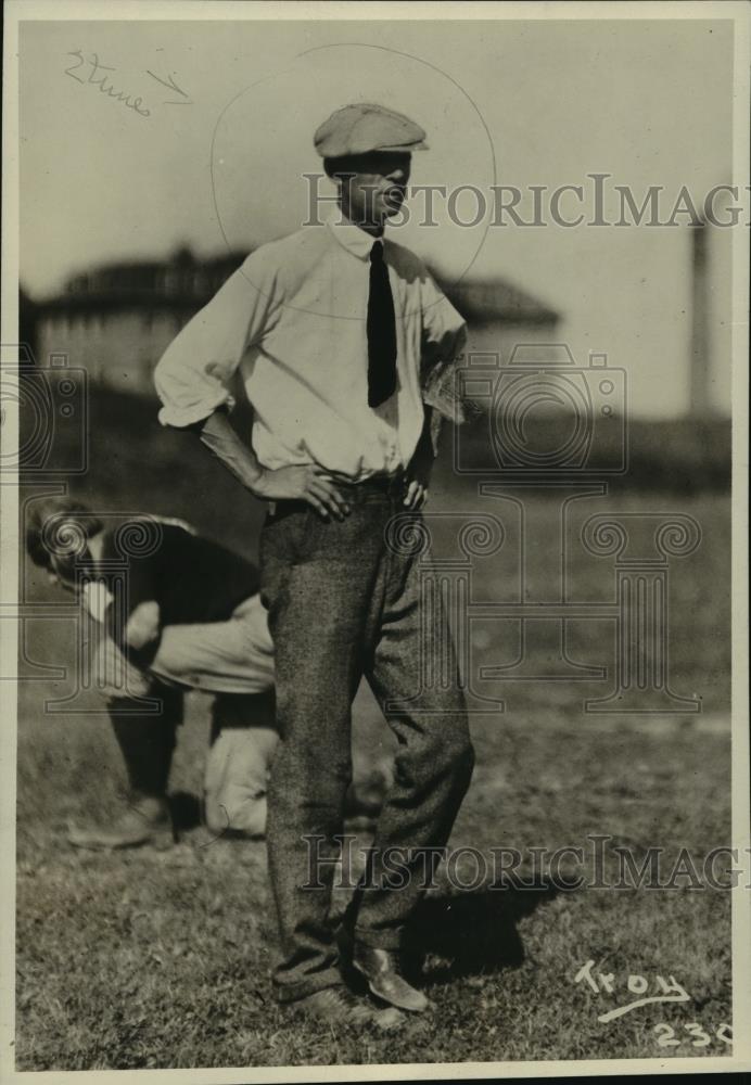 1934 Press Photo Gilmour Hobie Head Coach Cornell University Football Team - Historic Images