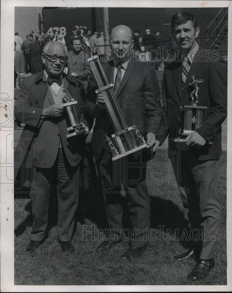 1970 Press Photo CBF Champion-Sportswriter Dick Zunt of the Plain Dealer - Historic Images