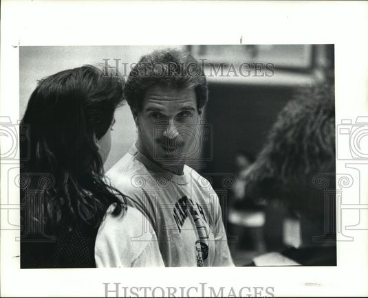 1990 Press Photo Greg Suba, Maple Heights High Basketball coach - cvb72215 - Historic Images