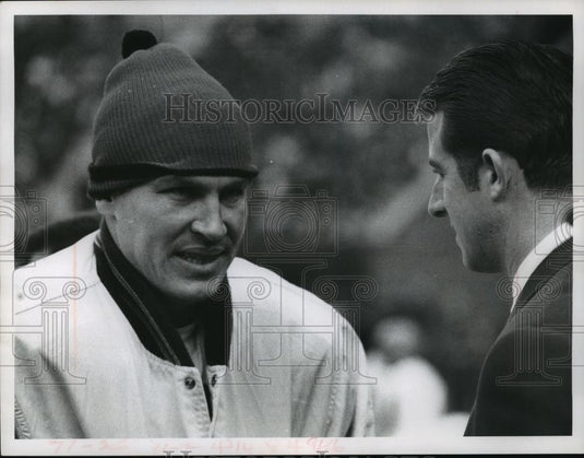 1968 Press Photo Frank Ryan & Gary Collins - cvb72255 - Historic Images