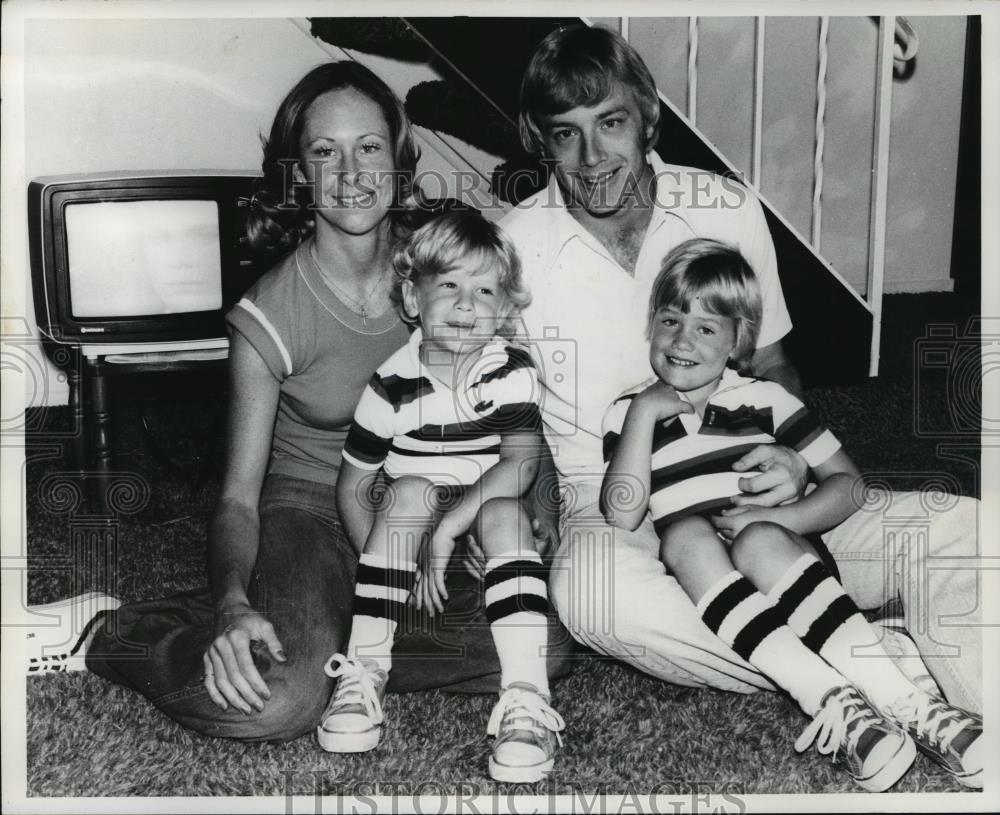 1978 Press Photo Mr. and Mrs. Buddy Bell with their Kids - cvb72270 - Historic Images