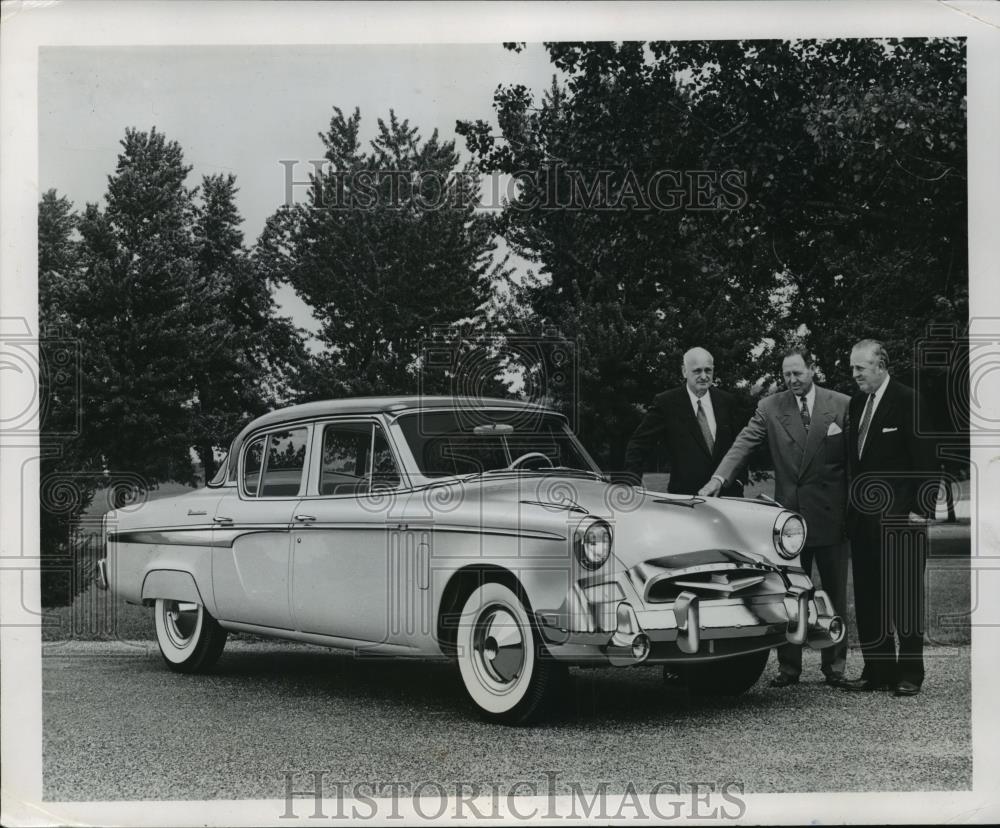 1968 Press Photo H.S. Vance, et al and 1955 Studebaker - cvb72391 - Historic Images