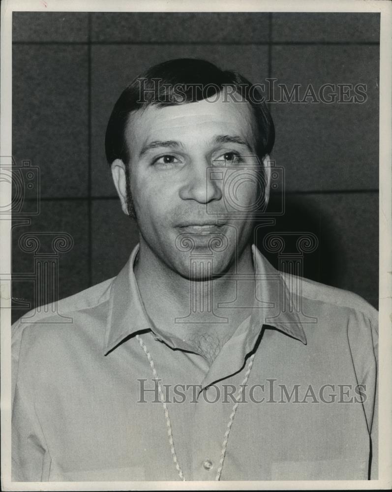 1972 Press Photo Max Hayes High Basketball Coach Don Pannitto - cvb72482 - Historic Images