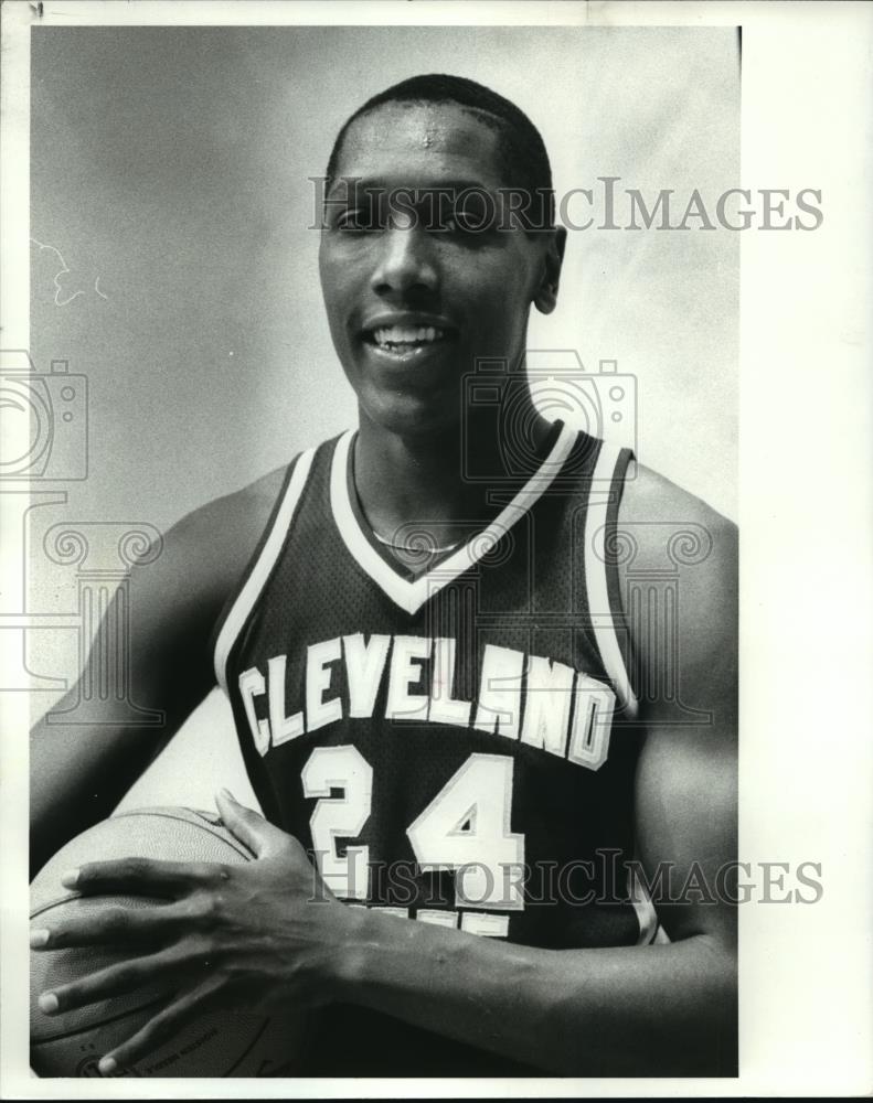 1984 Press Photo Cleveland State Basketball Player Clinton Smith - cvb72484 - Historic Images