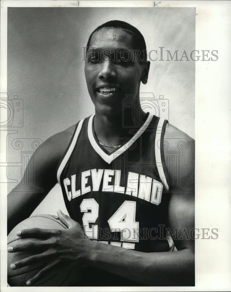 1984 Press Photo Cleveland State Basketball Player Clinton Smith - cvb72508 - Historic Images
