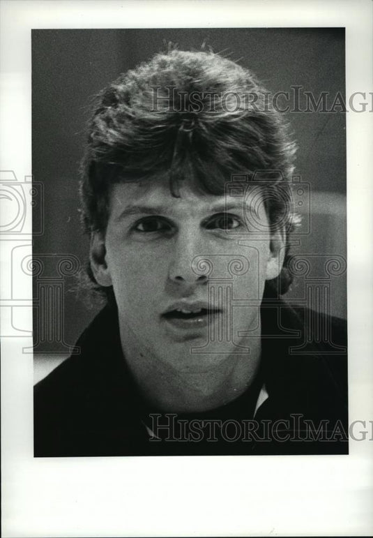 1985 Press Photo North Olmsted Hockey Coach, Tom Viggiano - cvb72516 - Historic Images