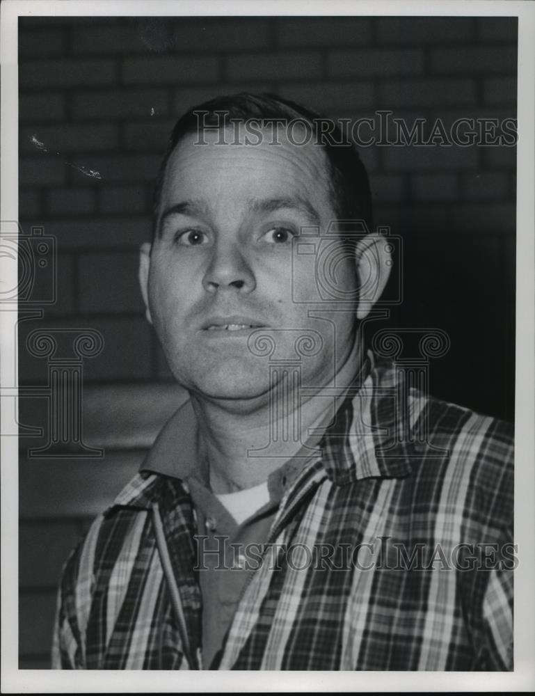 1967 Press Photo Mogadore Basketball Coach Walt Evans - cvb72520 - Historic Images