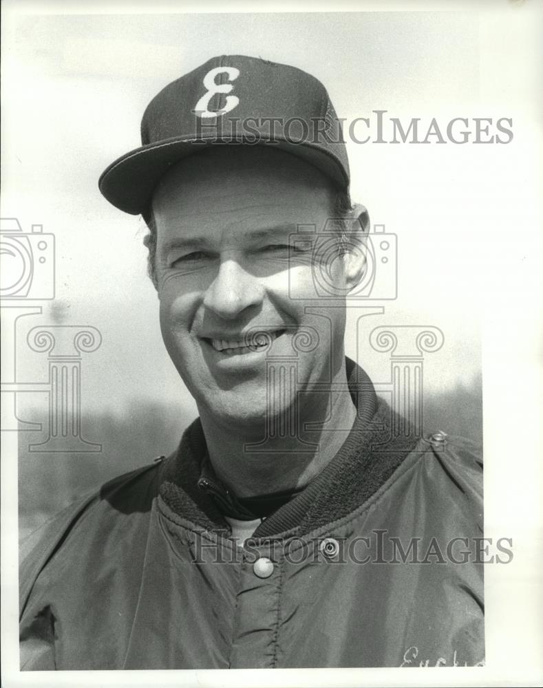 1983 Press Photo Coach of Euclid baseball team Paul Serra - cvb72535 - Historic Images
