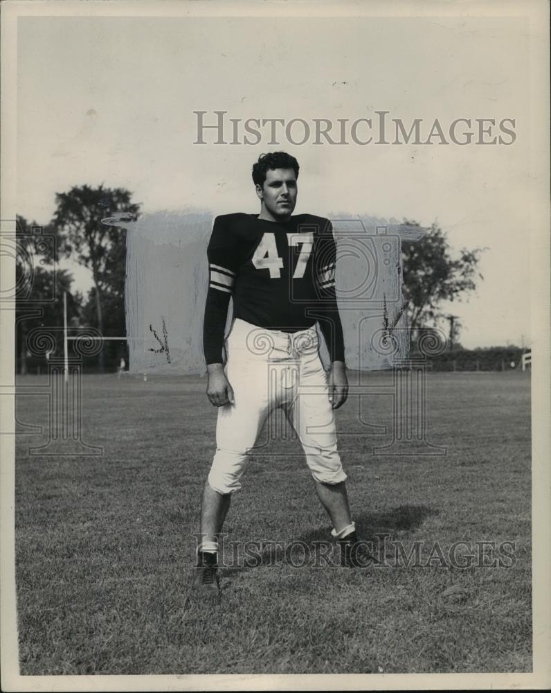1947 Press Photo Joe Del Mando tackle Baldwin Wallace College - cvb72629 - Historic Images