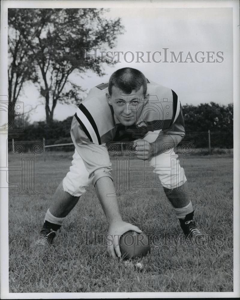1951 Press Photo Jim Rankin, center, Big and fast. - cvb72637 ...