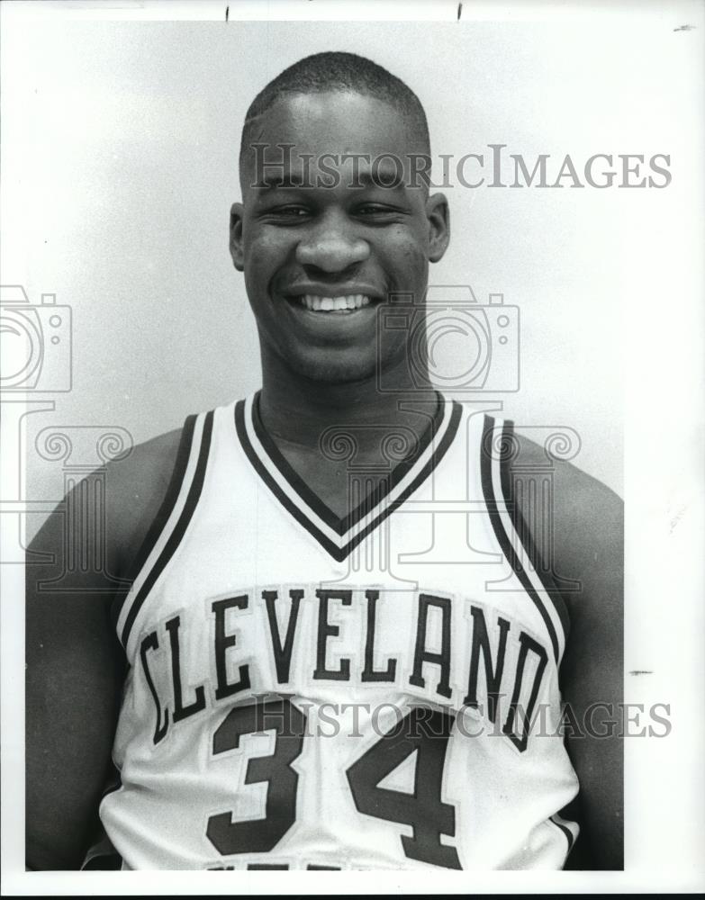 1988 Press Photo CSU Vikings Steve givens - Forward - Basketball - cvb72725 - Historic Images