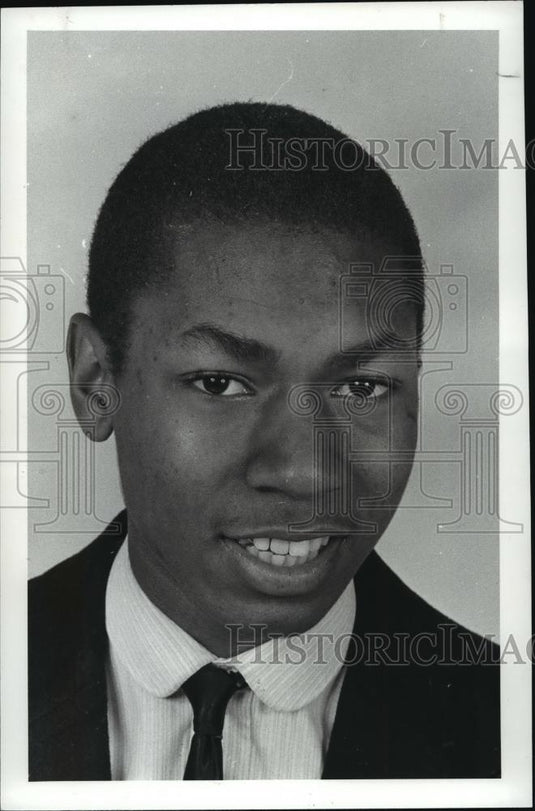 Press Photo Hersey Serong-Collinwood High basketball - cvb72902 - Historic Images