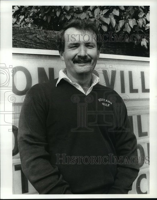 1982 Press Photo Strongville Varsity Golf Team Coach Norm Conners - cvb72940 - Historic Images