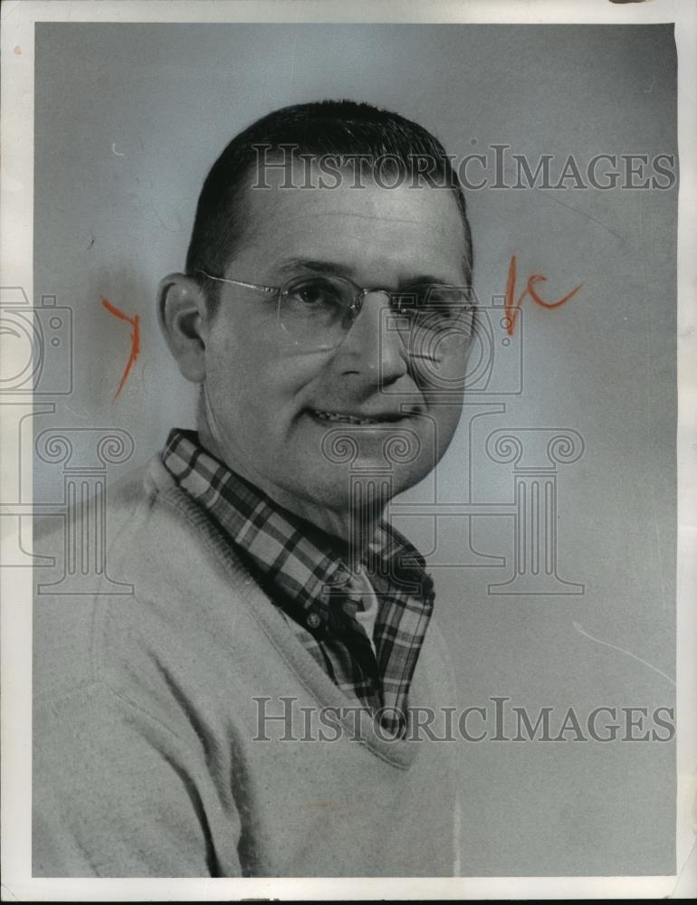 1966 Press Photo Coach Roger Casseday-Newbury High baseball coach - cvb73081 - Historic Images