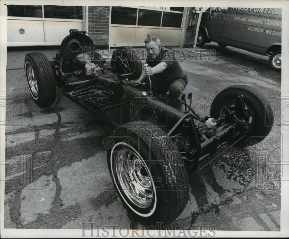 1970 Press Photo George Turopolac, 295 E. 246th St. with homemade automobile. - Historic Images