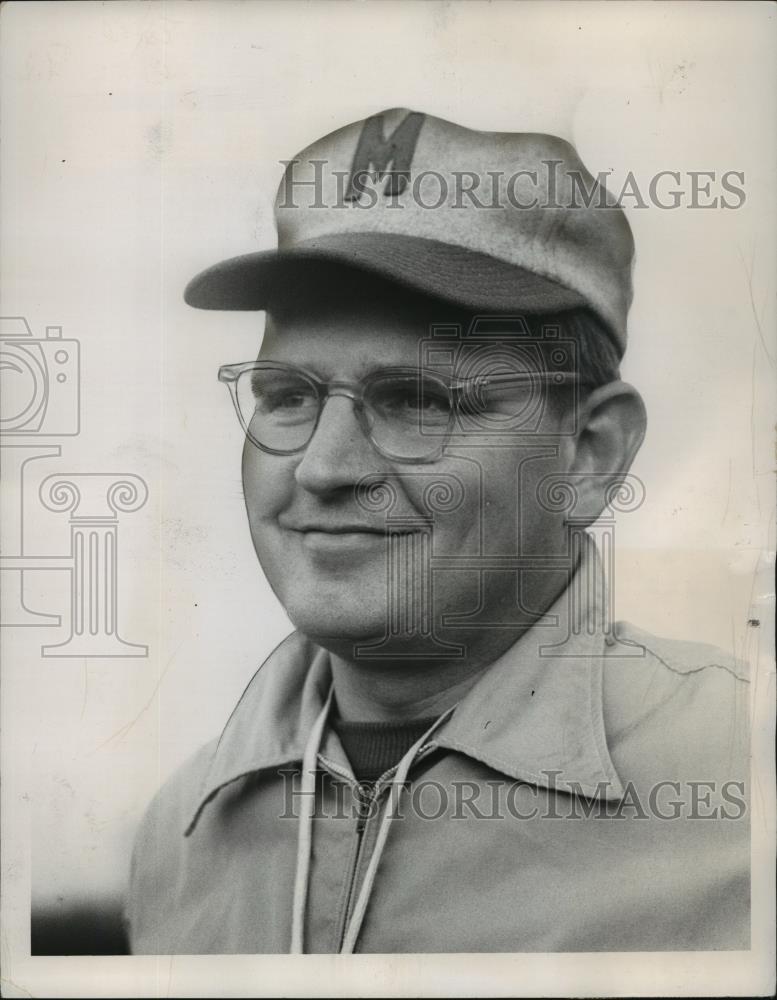 1961 Press Photo Gene Schmidt Mayfield High Football Coach - cvb73438 - Historic Images