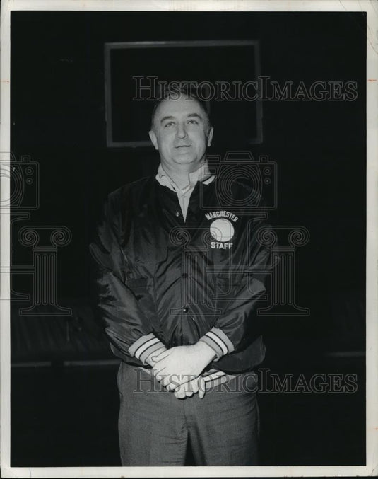 1973 Press Photo Bernie Conley Manchester Basketball Coach - cvb73440 - Historic Images