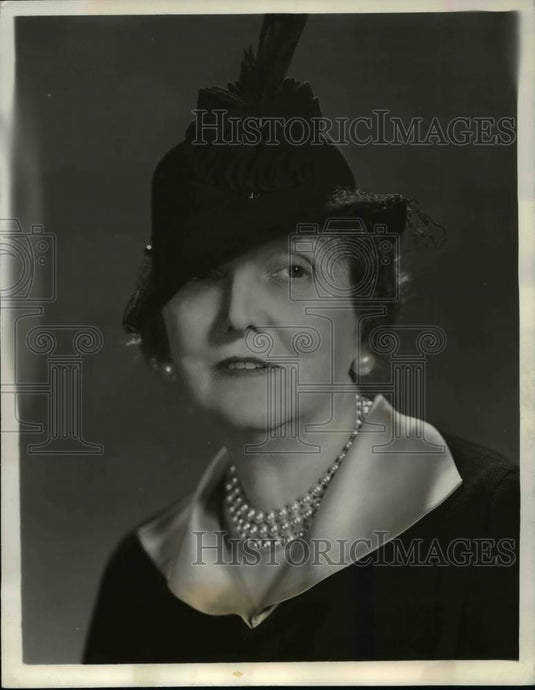 1937 Press Photo Emily Post on How to Get the Most out of Life on CBS Radio. - Historic Images