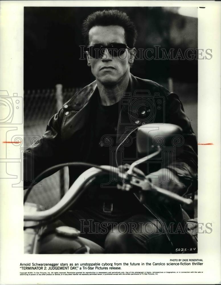1991 Press Photo Arnold Schwarzenegger in Terminator 2: Judgement Day - Historic Images