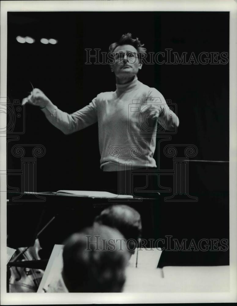 1977 Press Photo Stanislaw Skrowaczewski, music director - cvp98451 - Historic Images