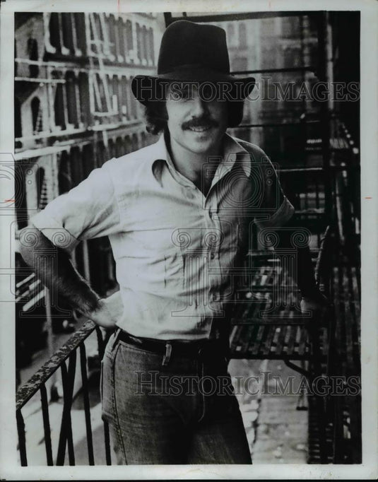 1976 Press Photo Paul Simon - cvp98550 - Historic Images