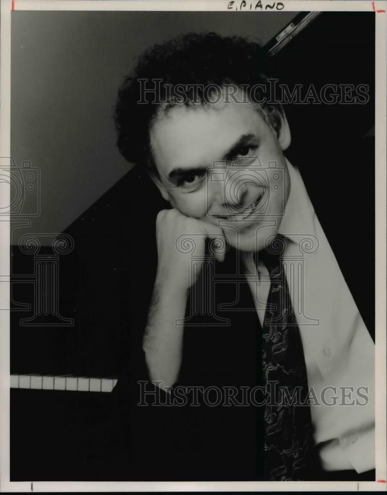 1994 Press Photo Paul Schenly - cvp98573 - Historic Images