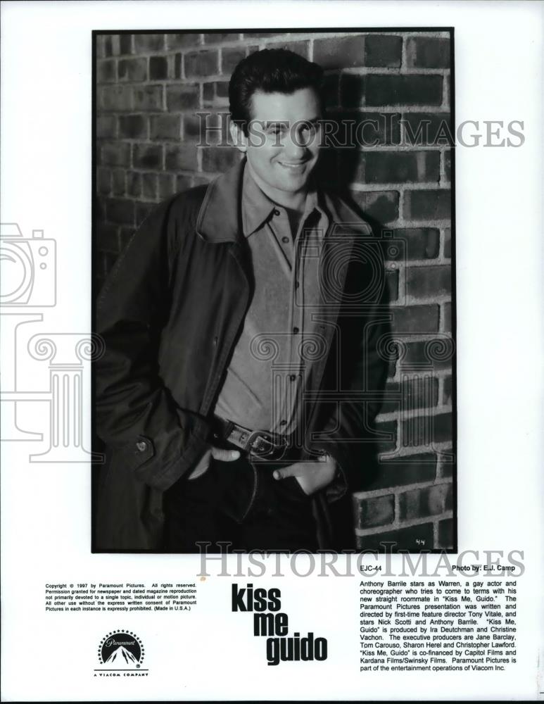 1997 Press Photo Anthony Barrile in Kiss Me Guido. - cvp98748 - Historic Images