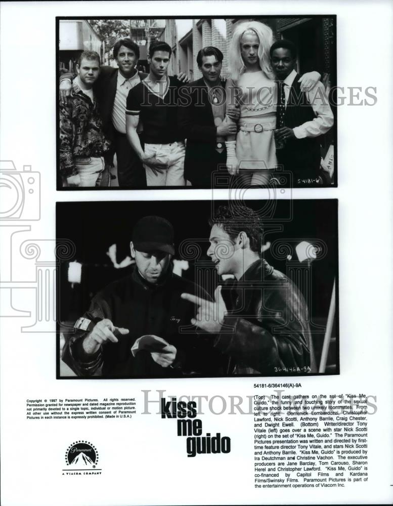 Press Photo Kiss Me Guido - cvp98751 - Historic Images