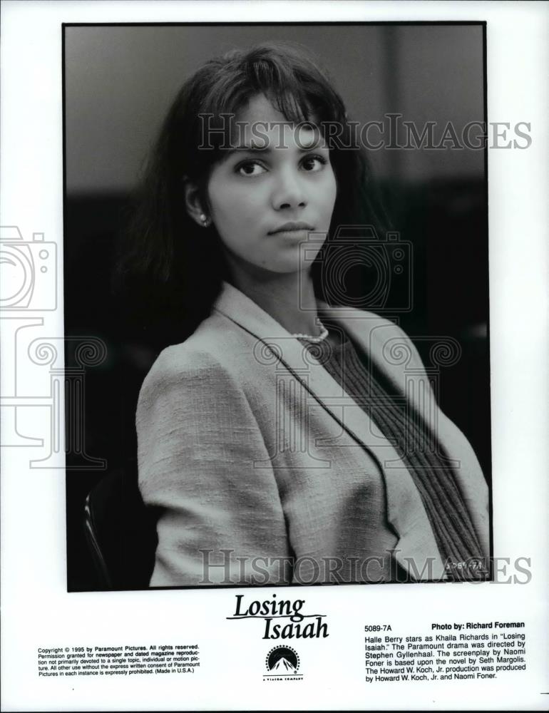 1995 Press Photo Halle Berry stars at the movie Losing Isaiah - cvp98784 - Historic Images