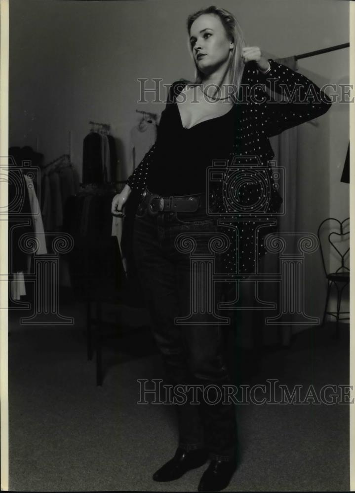 1993 Press Photo Camilla Overbye Roos at Persona Boutique in Beverly Hills. - Historic Images