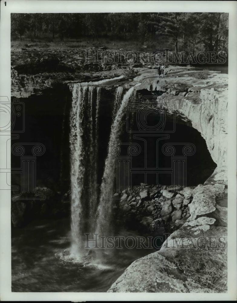 1972 Press Photo View of Noccalula Falls, in Gadsden, Alabama. - cvp98849 - Historic Images