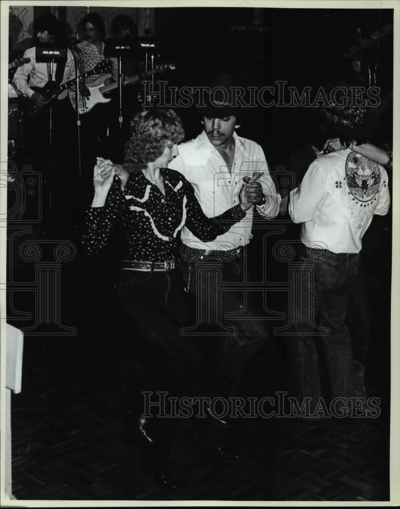 1982 Press Photo Beth Ponto and Gary Herman-cowboy dancing - cvp98857 - Historic Images