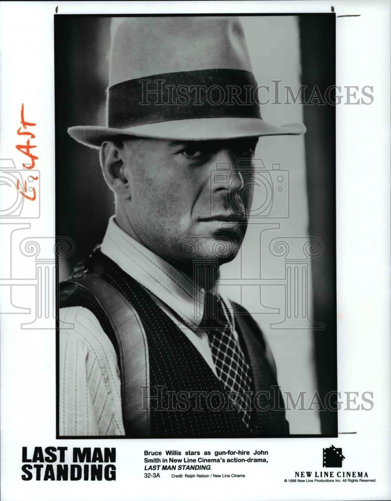 Press Photo Bruce Willis as John Smith in Last Man Standing - cvp98912 - Historic Images