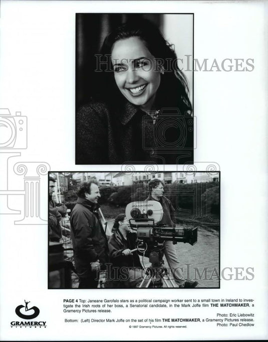 1997 Press Photo Janeane Garofalo and Mark Joffe on set of The Matchmaker. - Historic Images