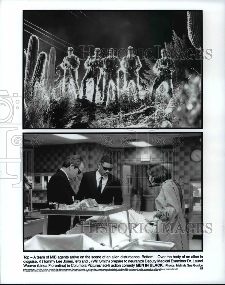 Press Photo Men In Black-Tommy Lee and Will Smith, Linda Florentino - cvp98941 - Historic Images