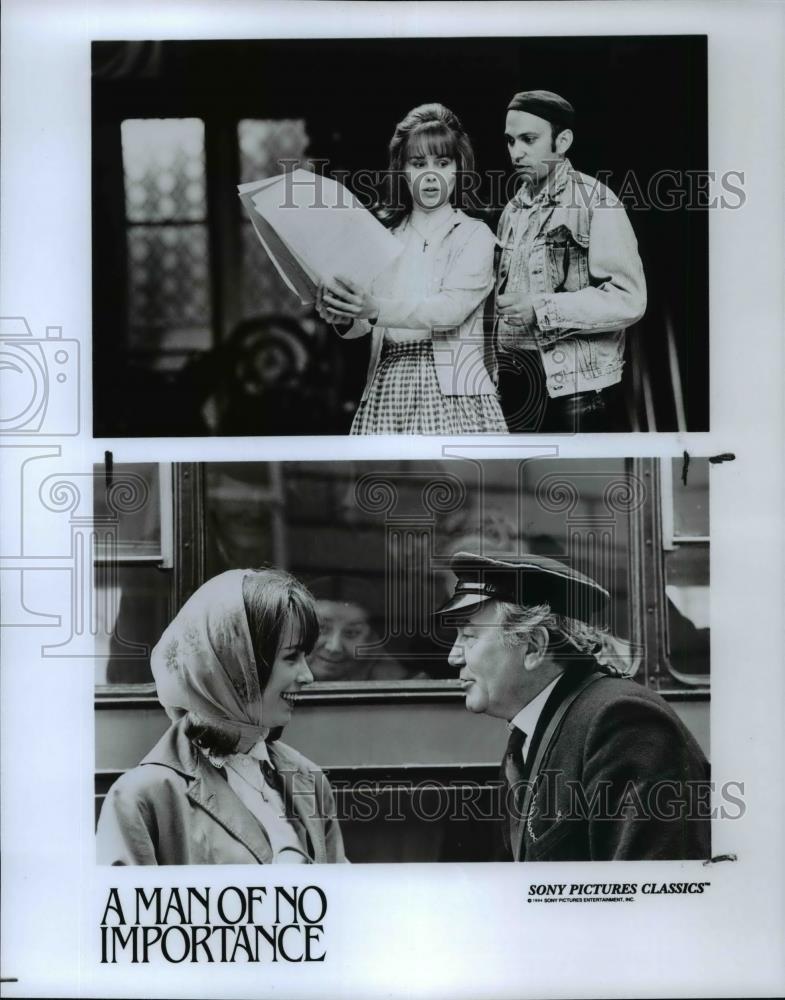 1995 Press Photo Fitzgerald, Suri Krishnamma, Finney-A Man Of No Importance - Historic Images