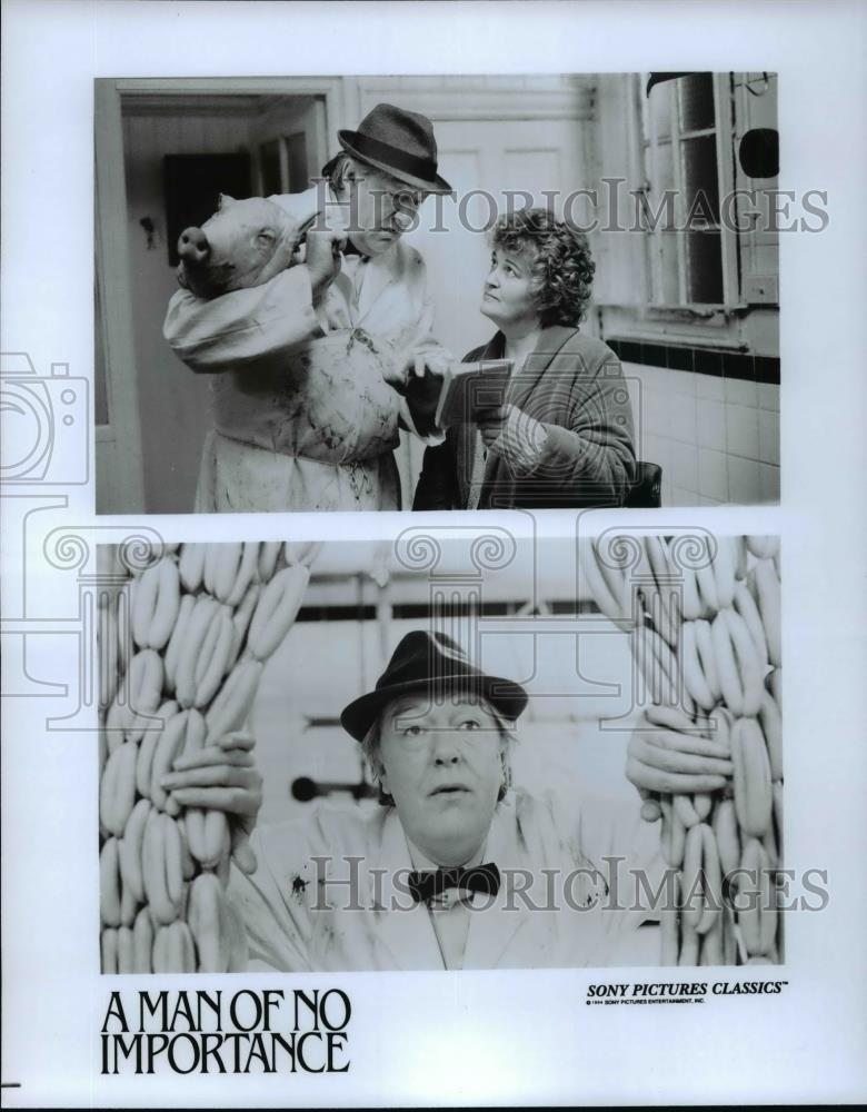Press Photo Michael Gambon, Brenda Fricker in A Man Of No Importance - Historic Images