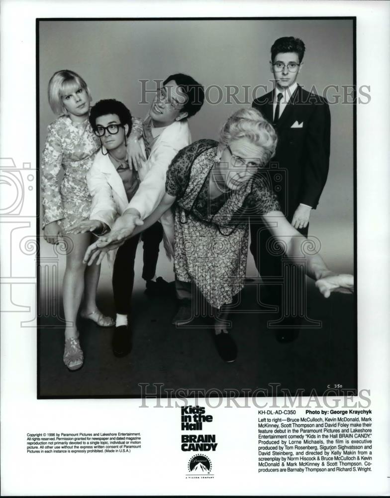 1996 Press Photo Bruce McCulloch and Kevin McDonald in Brain Candy. - cvp98958 - Historic Images