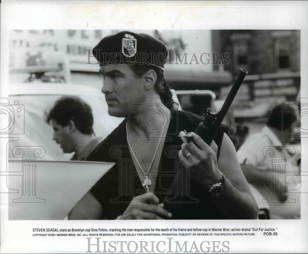 1991 Press Photo Steven Seagal as a cop in the movie &quot;Out For Justice&quot; - Historic Images