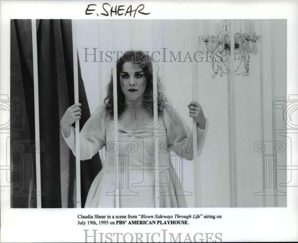 1995 Press Photo Claudia Shear in "Blown Sideways Through Life" - cvp99157 - Historic Images