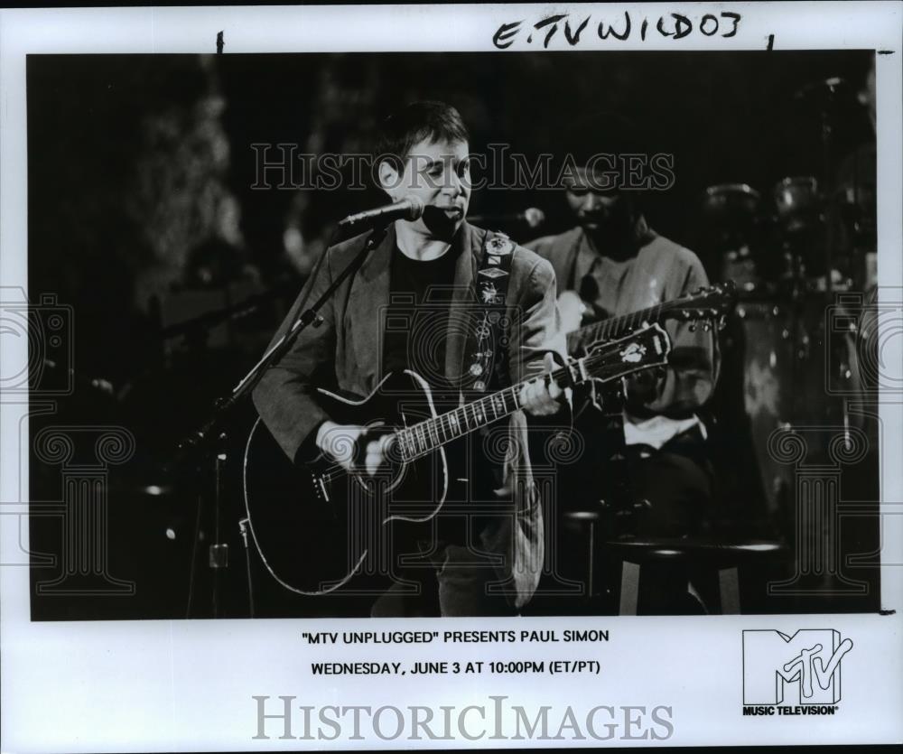 1992 Press Photo &quot;MTV Unplugged&quot; presents Paul Simon. Wed, June 3 at 10:00 PM - Historic Images