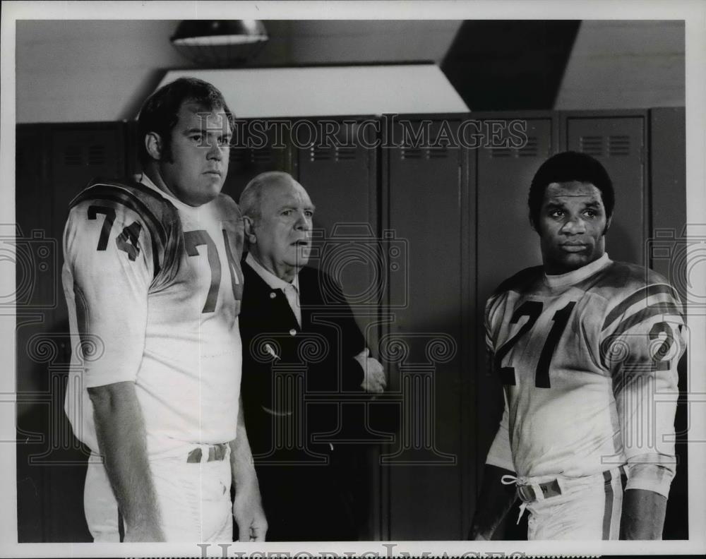 1970 Press Photo Merlin Olson, Pat O&#39;Brien, Mike Garrett-The Super Comedy Bowl - Historic Images