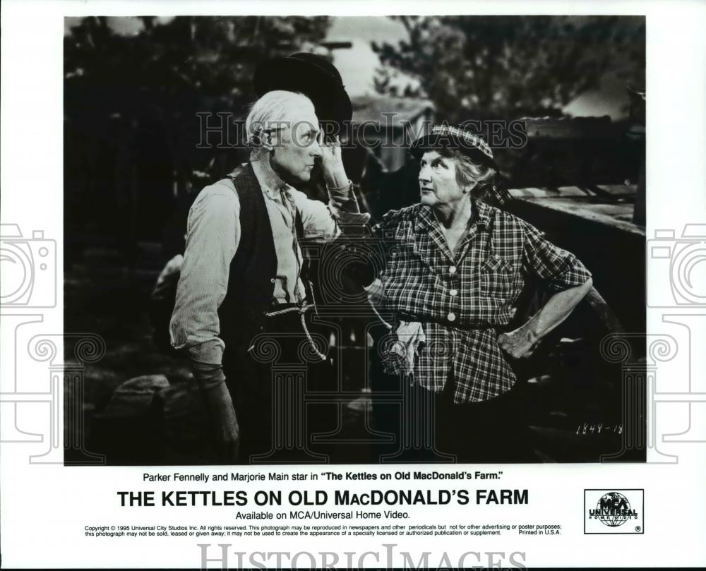1995 Press Photo Parker Fennelly in The Kettles on Old MacDonald's Farm. - Historic Images