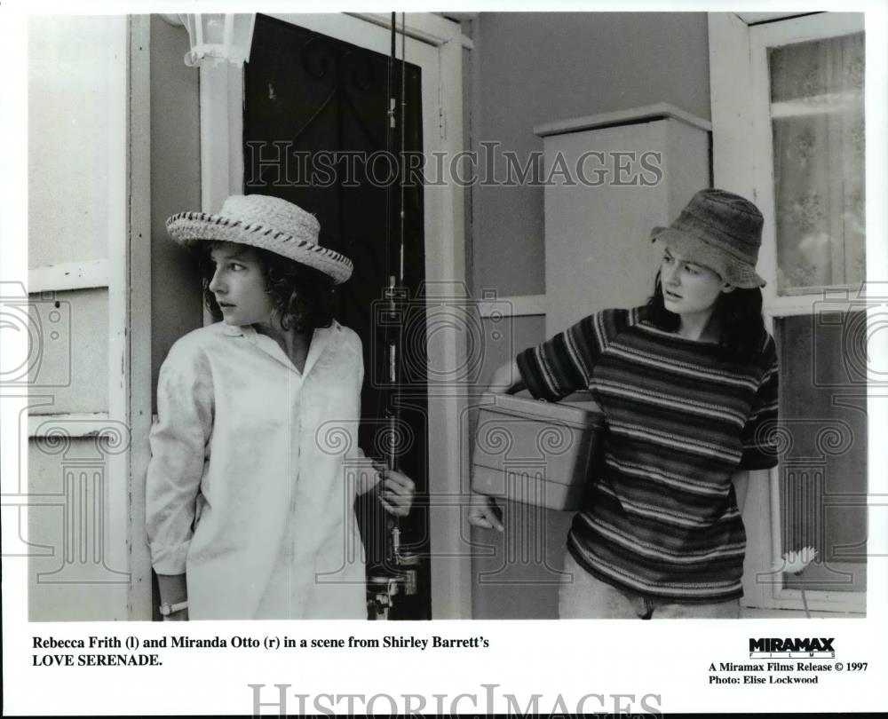 Press Photo Rebecca Frith and Miranda Otto-Love Serenade movie scene - Historic Images